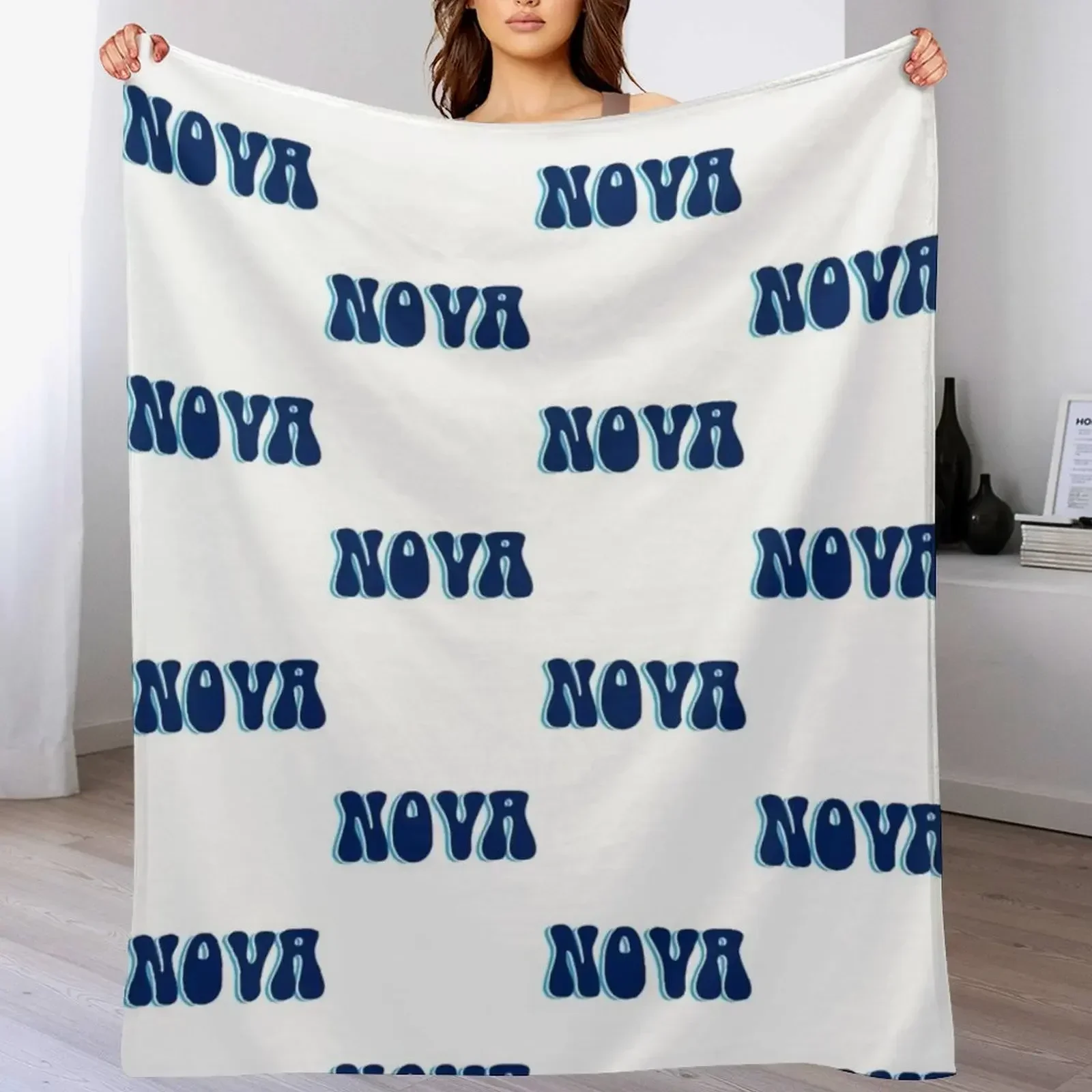 Nova Villanova University Thro - Nova Decor & Lighting Julestjerne 评论和价格